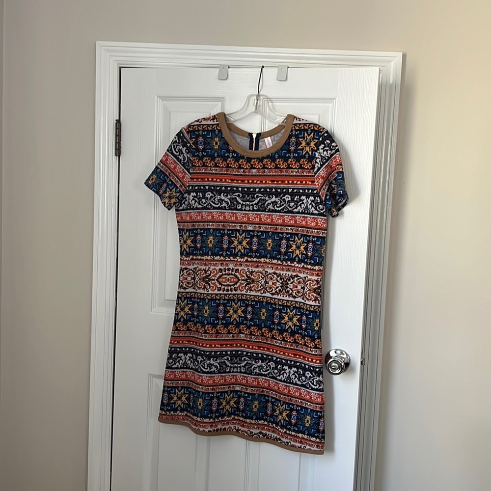 Size small - super cute Aztec pattern dress